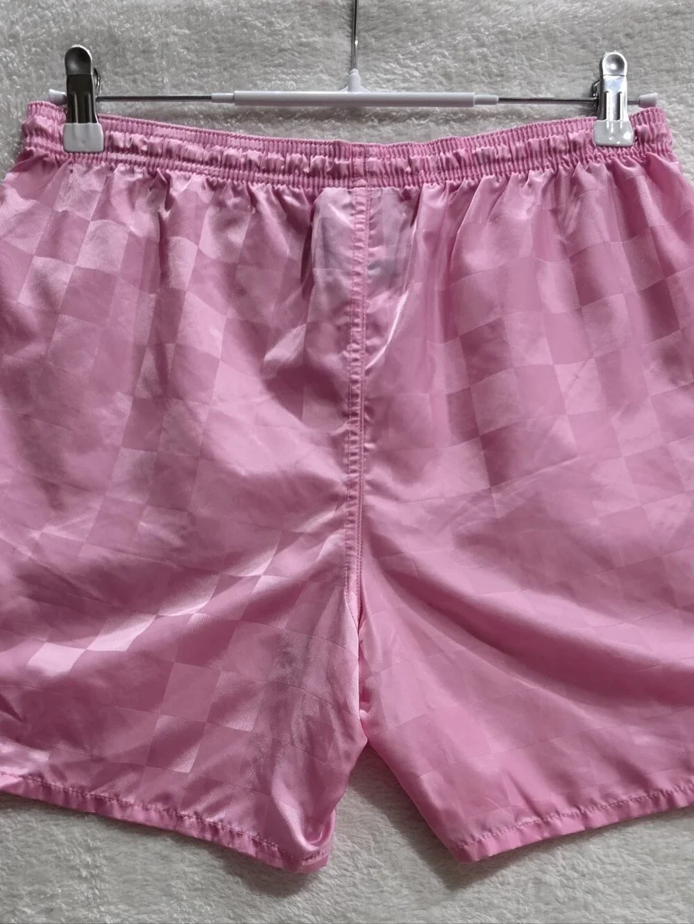 Umbro Women’s Sz Large Pink Checkered Polyester Soccer Shorts Drawstring Elastic